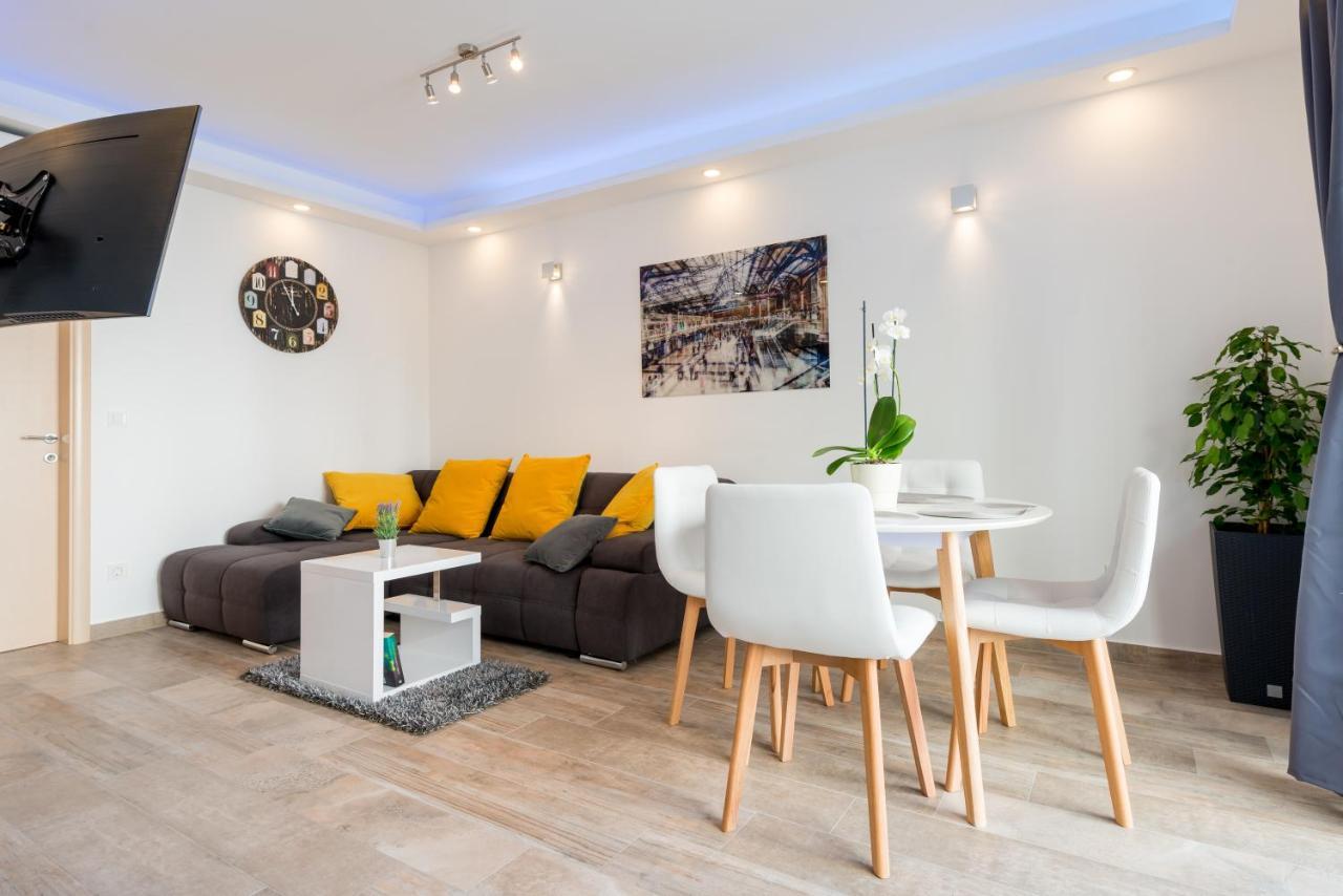 Apartments Helen 杜布罗夫尼克 外观 照片